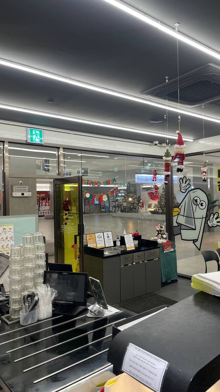 Janubiy Koreyada Talabalar uchun 15 ta Eng Yaxshi Ish va Maosh (2026)